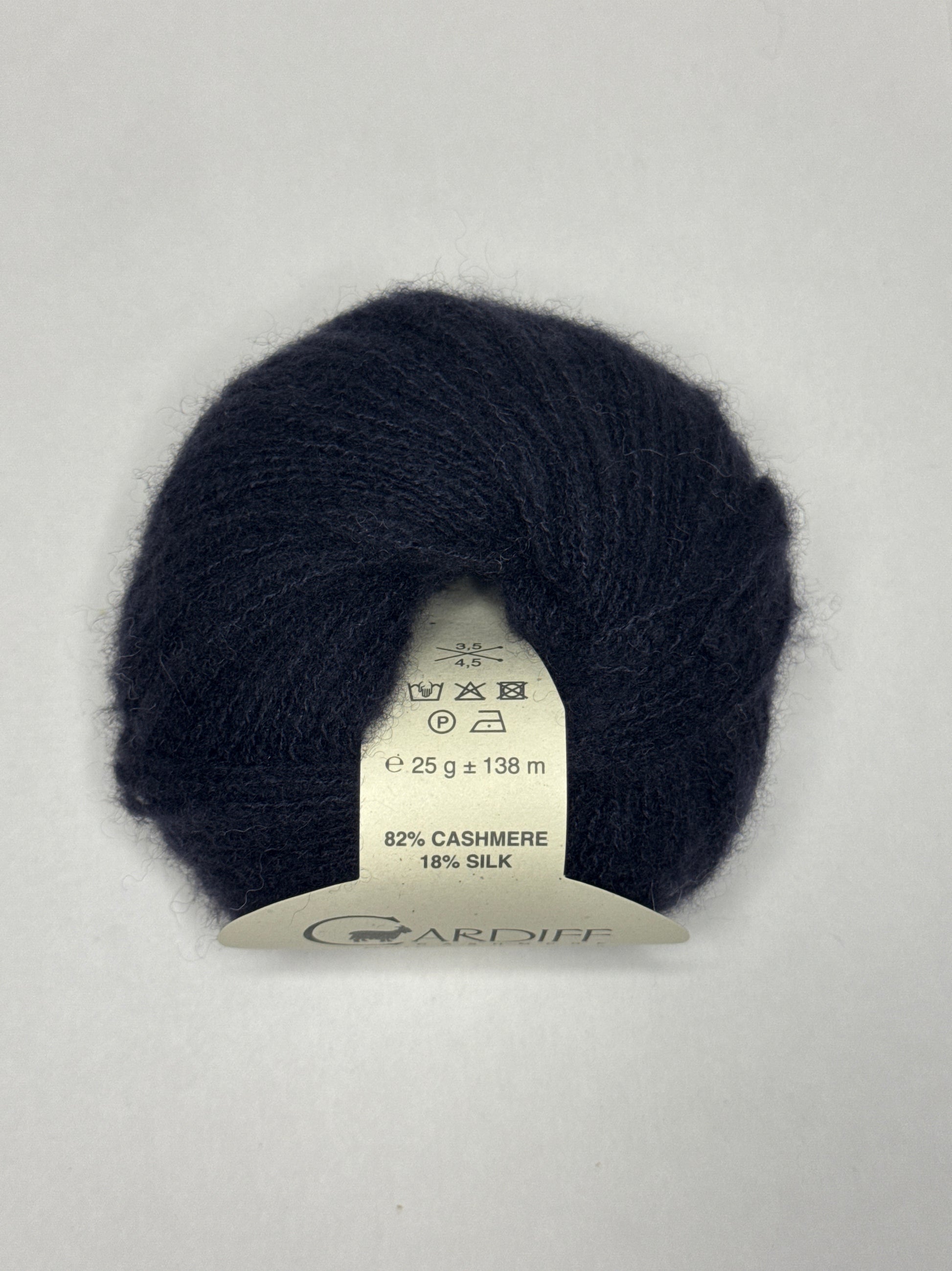 Cardiff Cashmere Brushlight